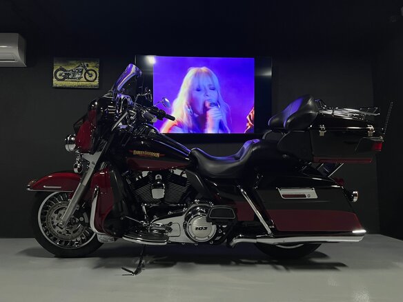 2010 Harley-Davidson Electra Glide, красный, 930000 рублей - вид 4