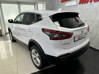 2019 Nissan Qashqai II Рестайлинг, белый, 1995000 рублей, вид 3