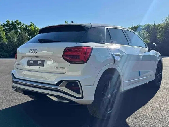 2022 Audi Q2 35 TFSI I Рестайлинг, белый - вид 3