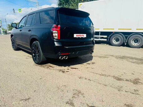 2022 Chevrolet Tahoe V, чёрный, 8480000 рублей, вид 4