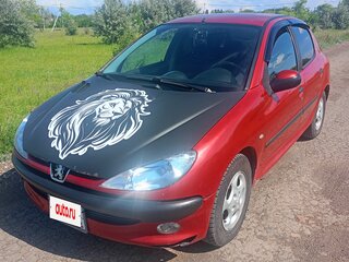 2002 Peugeot 206, красный, 105000 рублей, вид 1