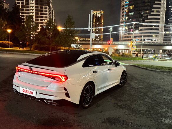 2021 Kia K5 III, белый - вид 13