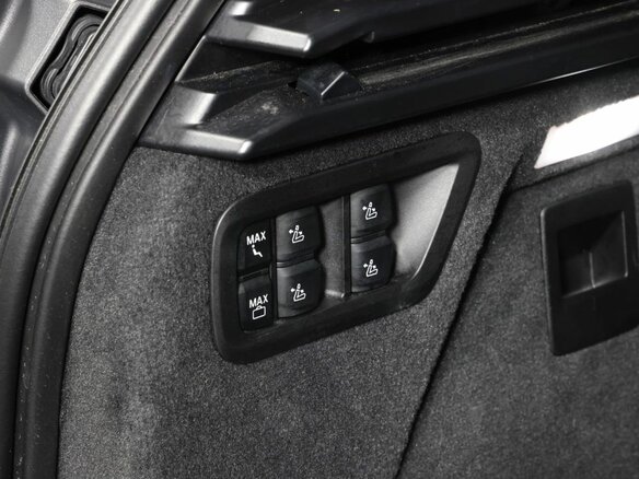 2022 BMW X7 30d I (G07), чёрный, 9900000 рублей - вид 36