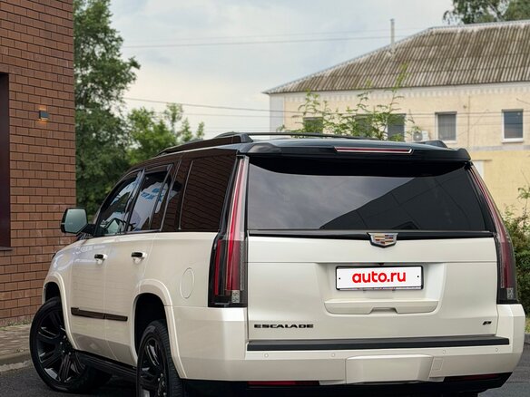 2015 Cadillac Escalade IV, белый, 4410000 рублей - вид 2