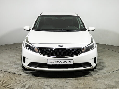 2018 Kia Cerato III Рестайлинг (Classic), белый, 1259700 рублей, вид 2