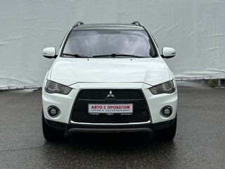 2012 Mitsubishi Outlander II Рестайлинг, белый, 1050000 рублей, вид 2