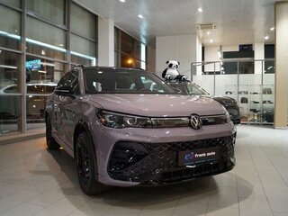 2026 Volkswagen Tiguan L Pro III (China Market), серый, 5000000 рублей, вид 1
