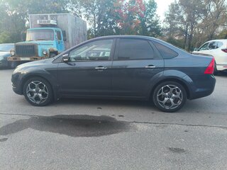 2011 Ford Focus II Рестайлинг, серый, 750000 рублей, вид 4