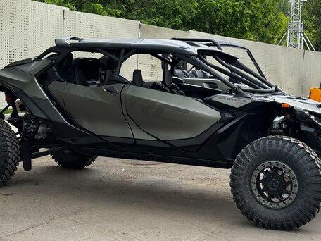 2026 BRP Can-Am Maverick X RC Turbo RR, зелёный, 6350000 рублей, вид 2