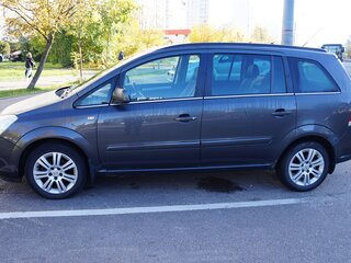 2011 Opel Zafira B Рестайлинг, серый, 750000 рублей, вид 4