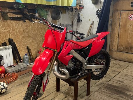 2001 Honda CR 250R, красный, 245000 рублей, вид 1