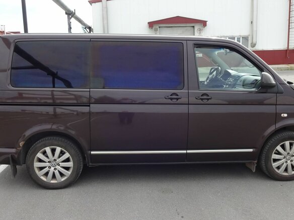 2012 Volkswagen Multivan, коричневый, 1948340 рублей - вид 1