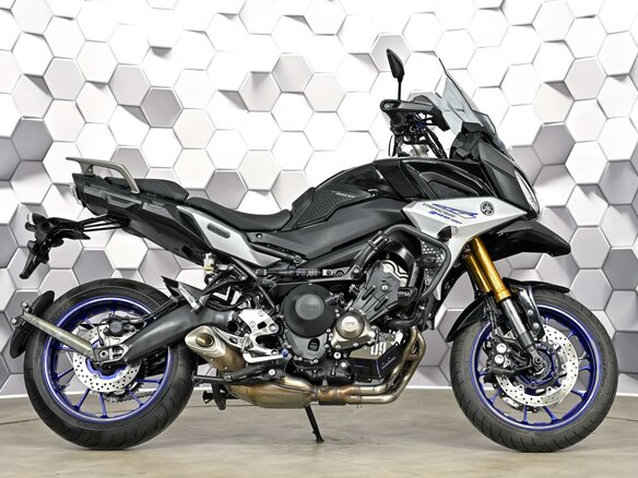 2019 Yamaha MT-09 Tracer (FJ-09), чёрный, 1099000 рублей - вид 2