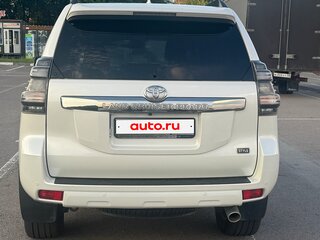 2017 Toyota Land Cruiser Prado 150 Series Рестайлинг 1, белый, 4500000 рублей, вид 5