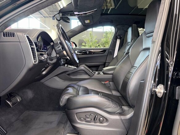 2022 Porsche Cayenne GTS Coupé III, чёрный - вид 10