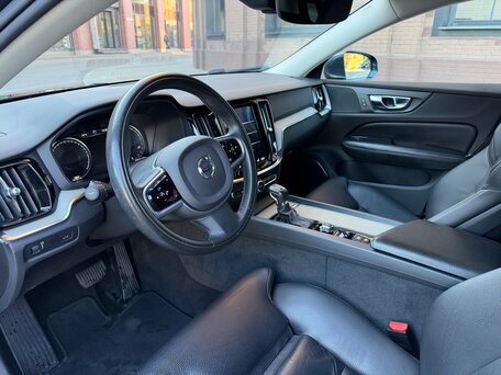 2019 Volvo S60 III, голубой, 2700000 рублей, вид 4