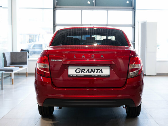 2026 Lada (ВАЗ) Granta I Рестайлинг, красный, 1114000 рублей - вид 6