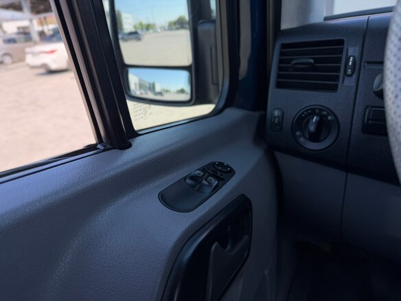 2007 Mercedes-Benz Sprinter, синий, 2200000 рублей - вид 17