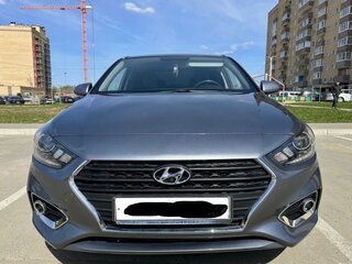 2018 Hyundai Solaris II, серый, 1500000 рублей, вид 2