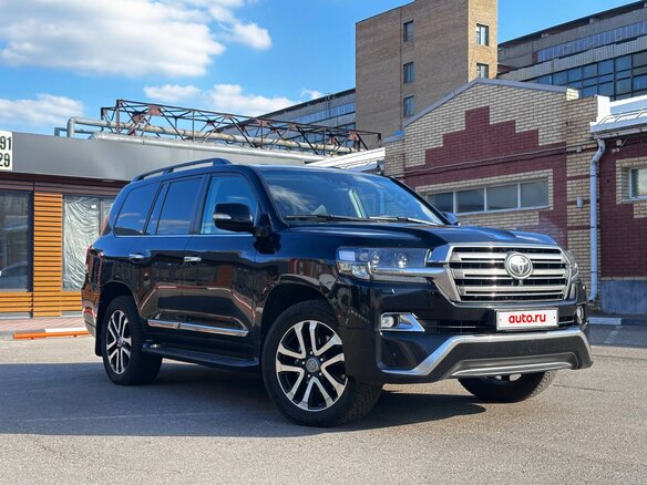 2016 Toyota Land Cruiser 200 Series Рестайлинг 2, чёрный, 5400000 рублей - вид 3