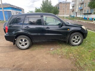 2002 Toyota RAV4 II (XA20), чёрный, 950000 рублей, вид 2
