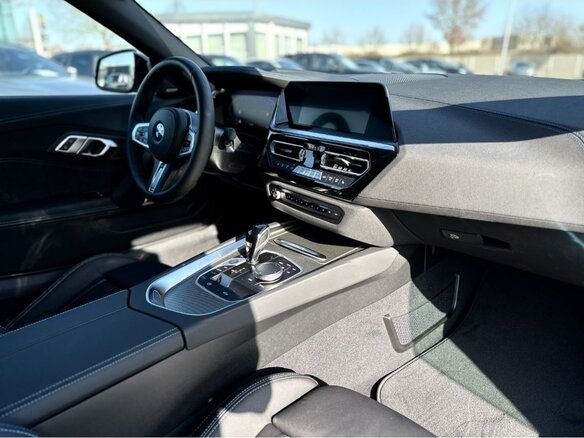 2026 BMW Z4 20i III (G29) Рестайлинг, серебристый, 7880000 рублей - вид 5