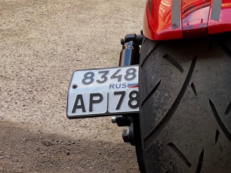 2008 Harley-Davidson V-Rod, красный, 2100000 рублей, вид 1