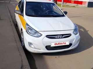 2013 Hyundai Solaris I, серебристый, 366000 рублей, вид 1