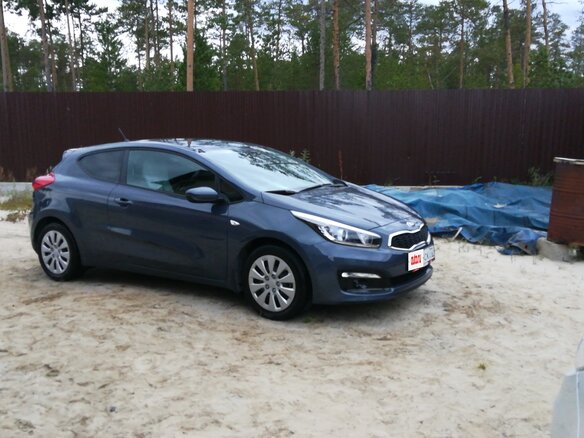 2016 Kia Ceed II Рестайлинг, синий, 1300000 рублей