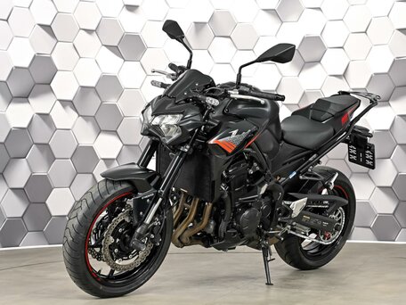 2020 Kawasaki Z 900, чёрный, 819000 рублей, вид 2