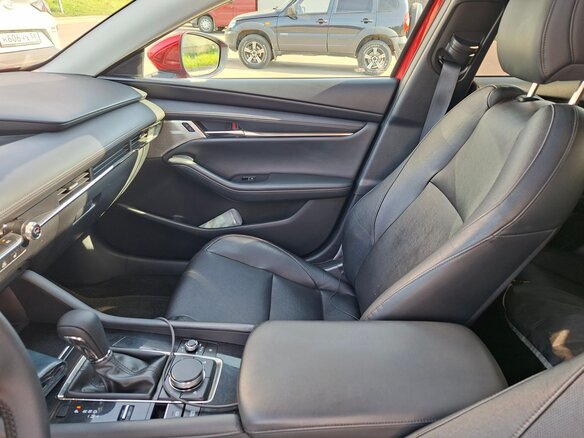 2019 Mazda 3 IV (BP), красный, 2470000 рублей - вид 22