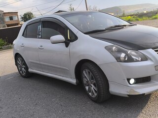2007 Toyota Auris I, серебристый, 680000 рублей, вид 3
