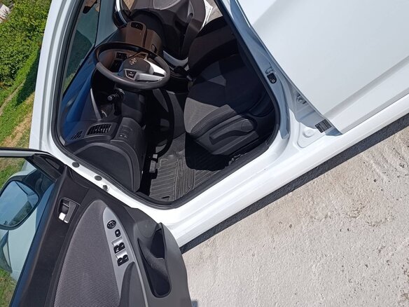 2012 Hyundai Solaris I, белый, 780000 рублей - вид 10