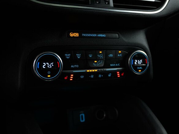 2019 Ford Focus Active IV, серебристый - вид 15