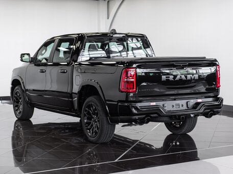 2026 Ram 1500 Crew Cab V Рестайлинг, чёрный, 9890000 рублей, вид 4
