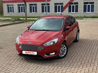 2017 Ford Focus III Рестайлинг, красный, 1080000 рублей, вид 1