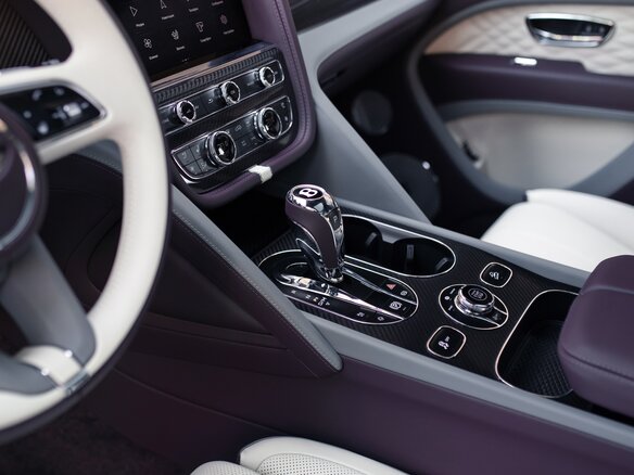 2026 Bentley Bentayga I Рестайлинг, серый, 45900000 рублей - вид 28