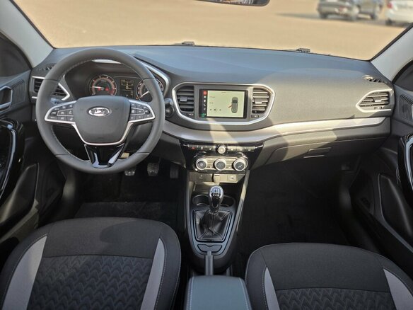 2026 Lada (ВАЗ) Vesta SW I Рестайлинг (NG), серый, 1935000 рублей - вид 8