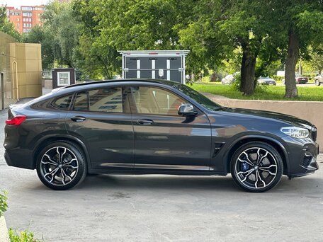 2020 BMW X4 M I (F98), серый, 6200000 рублей, вид 2