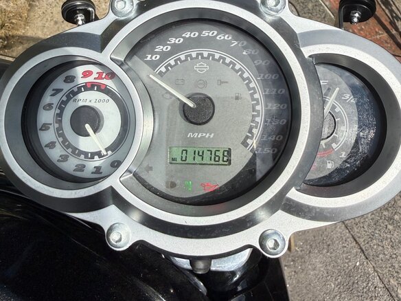 2011 Harley-Davidson V-Rod Muscle, чёрный, 970000 рублей - вид 1