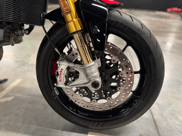 2024 Ducati Monster 937, чёрный - вид 9