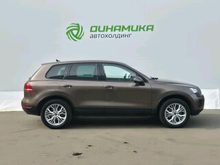2012 Volkswagen Touareg II, коричневый, 1395000 рублей, вид 4