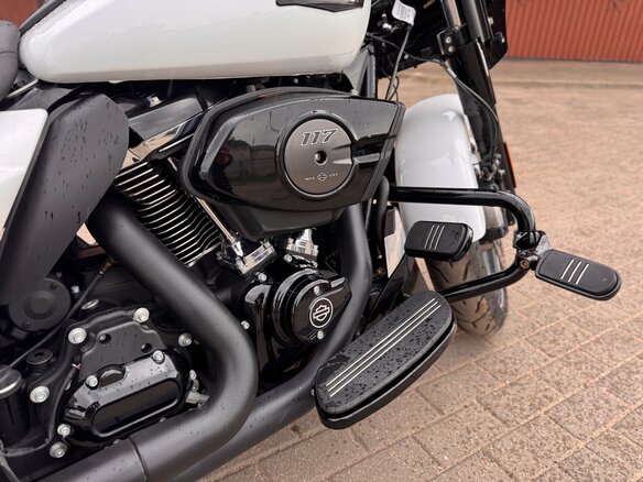 2024 Harley-Davidson Street Glide, белый, 2750000 рублей - вид 12