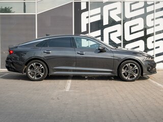 2020 Kia K5 III, серый, 2650000 рублей, вид 5