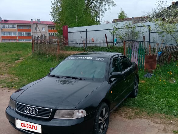1996 Audi A4 I (B5), чёрный
