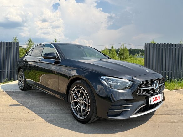 2022 Mercedes-Benz E-Класс 200 V (W213, S213, C238) Рестайлинг, чёрный - вид 3
