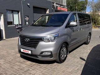 2019 Hyundai H-1 II Рестайлинг 2, серый, 3000000 рублей, вид 2