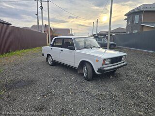 2004 Lada (ВАЗ) 2105, белый, 300000 рублей, вид 2