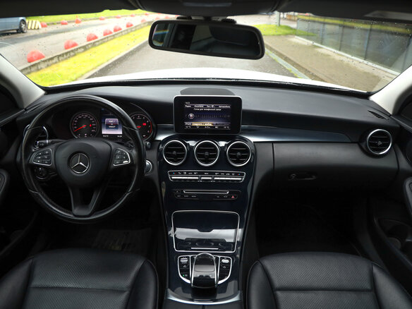 2015 Mercedes-Benz C-Класс 200 IV (W205), чёрный, 1827000 рублей - вид 10