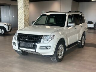 Mitsubishi Pajero IV Рестайлинг 2